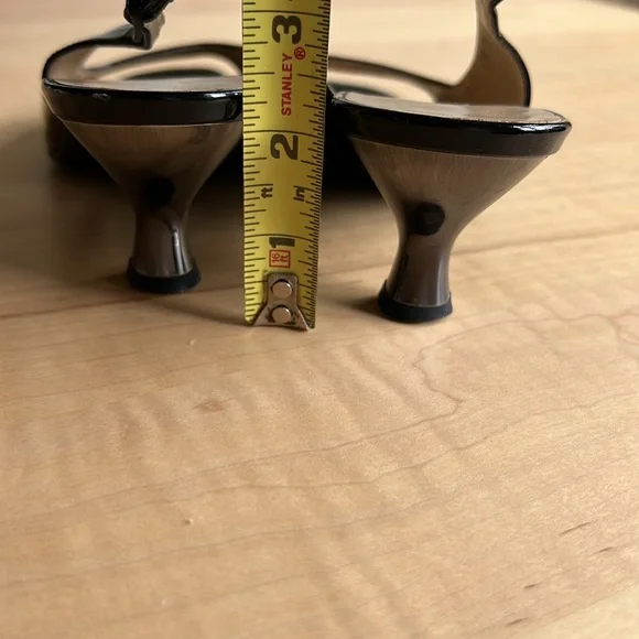 SALVATORE FERRAGAMO Sling Back Kitten Heel Open Toe Sandal Shoe - Picture 8 of 8